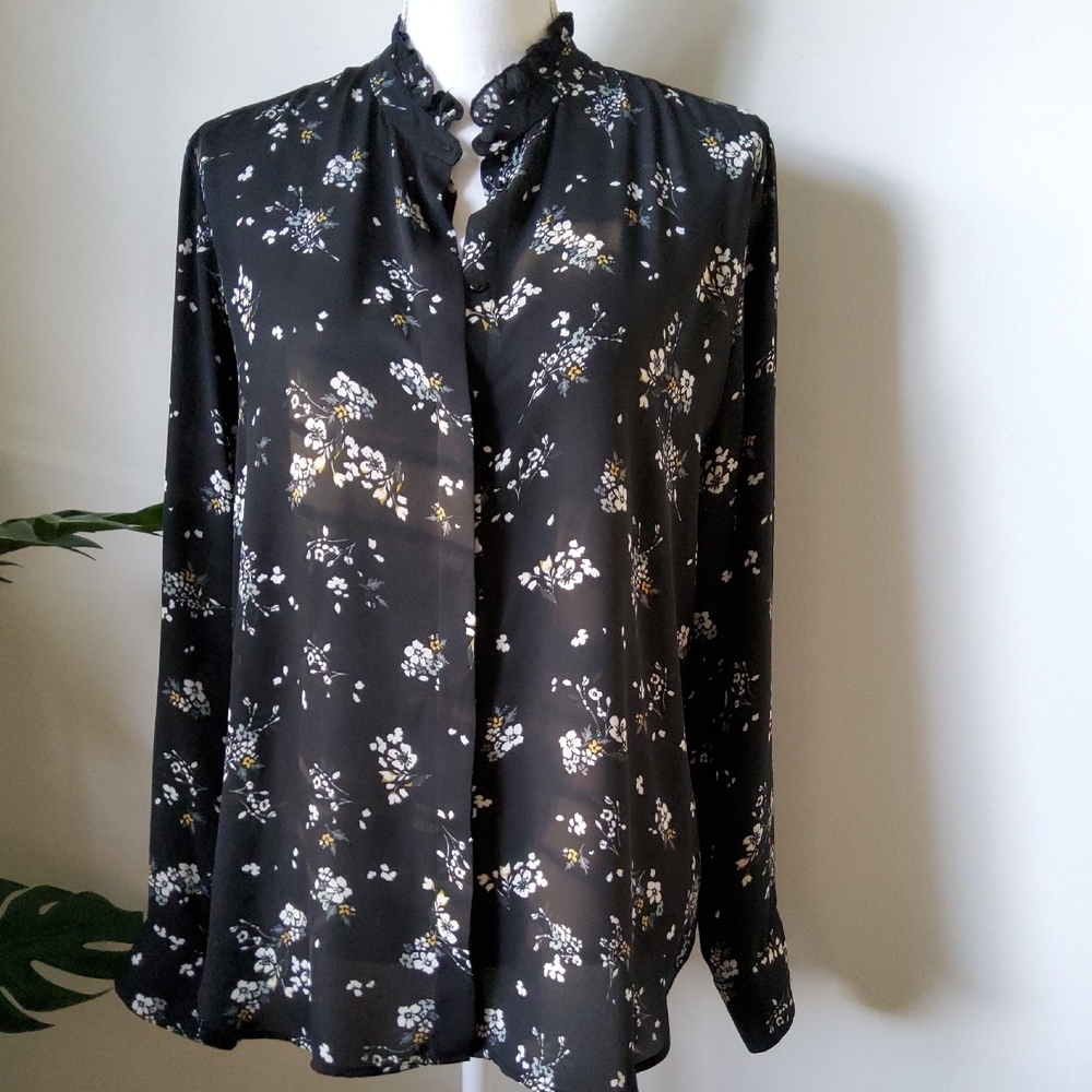 H&M Black Floral Print Blouse